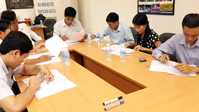Kỹ năng bán hàng & chăm sóc Khách Hàng chuyên nghiệp - ISUZU (29 & 30.09.2014)